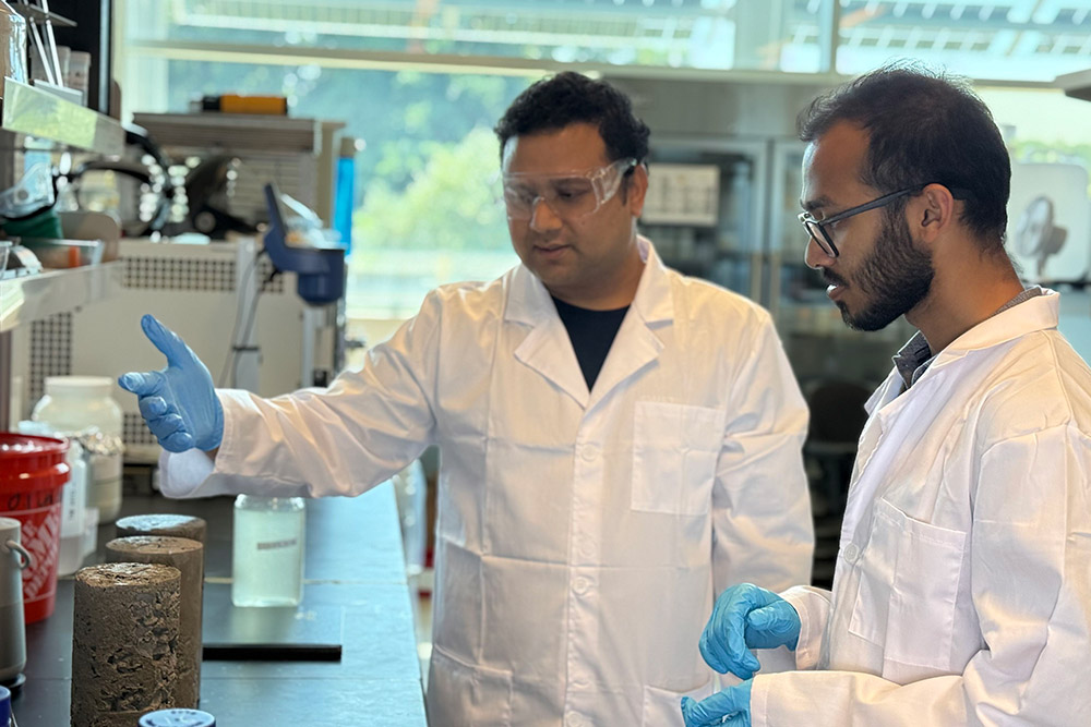 SWFTLabs Scientists in Lab