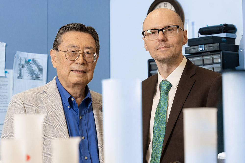 Iwoa Ojima and Martin Kaczocha in lab